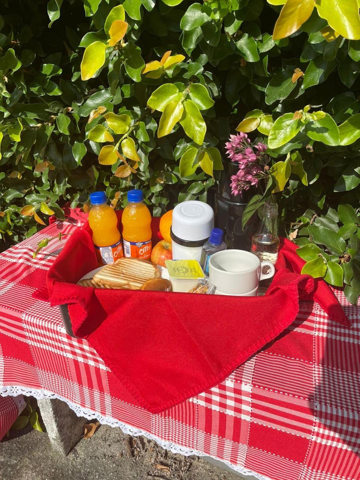 Pouzada Bom Clima - Servimos Cestas De Cafe Da Manha - Melhor Custo Beneficio Em Gravata Eksteriør bilde